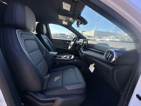 New 2026 Chevrolet Equinox LT w/ Convenience Package II image 25