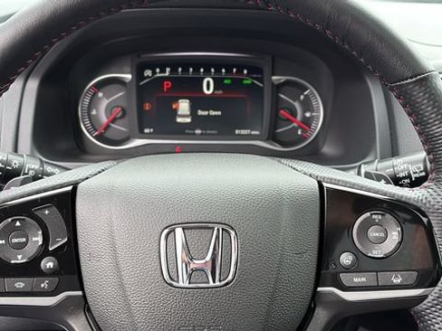 Used 2024 Honda Passport Black Edition image 13