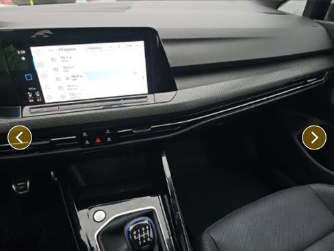 Used 2024 Volkswagen Golf R image 6