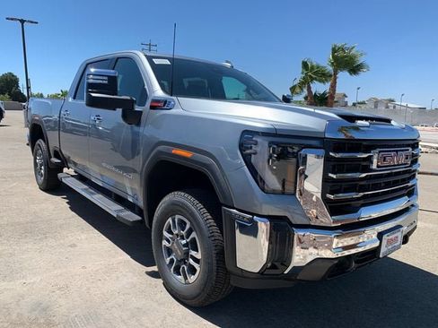 New 2026 GMC Sierra 2500 SLT w/ SLT Convenience Package AWD/4WD image 4