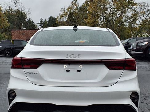 Used 2023 Kia Forte LXS w/ LXS Technology Package image 25