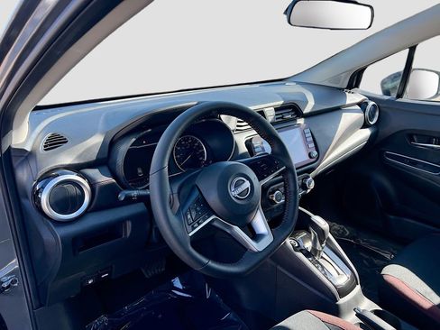New 2025 Nissan Versa SR image 9