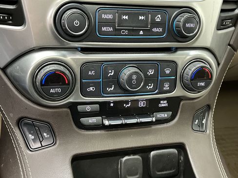 Used 2018 Chevrolet Tahoe LT image 24