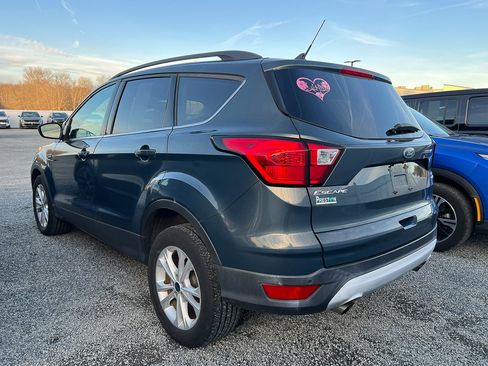 Used 2019 Ford Escape SEL image 2