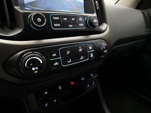 Used 2015 Chevrolet Colorado Z71 image 19