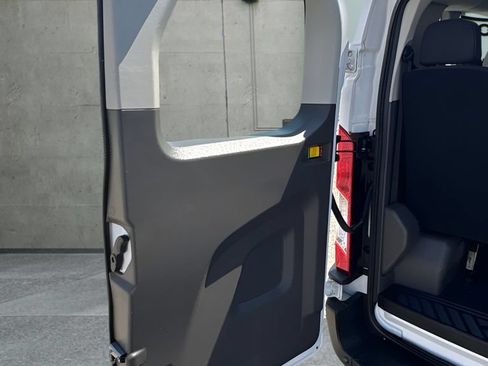 Used 2023 Ford Transit 350 XLT RWD image 13