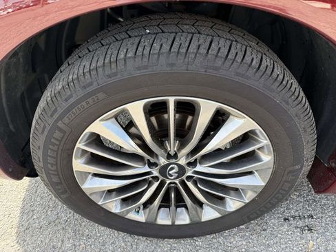 Used 2021 INFINITI QX80 Sensory w/ All-Season Package image 11