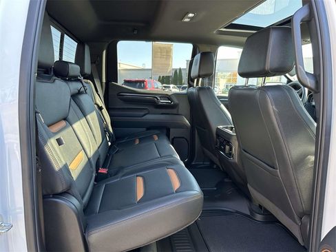 Used 2025 GMC Sierra 1500 AT4 w/ AT4 Premium Package image 13