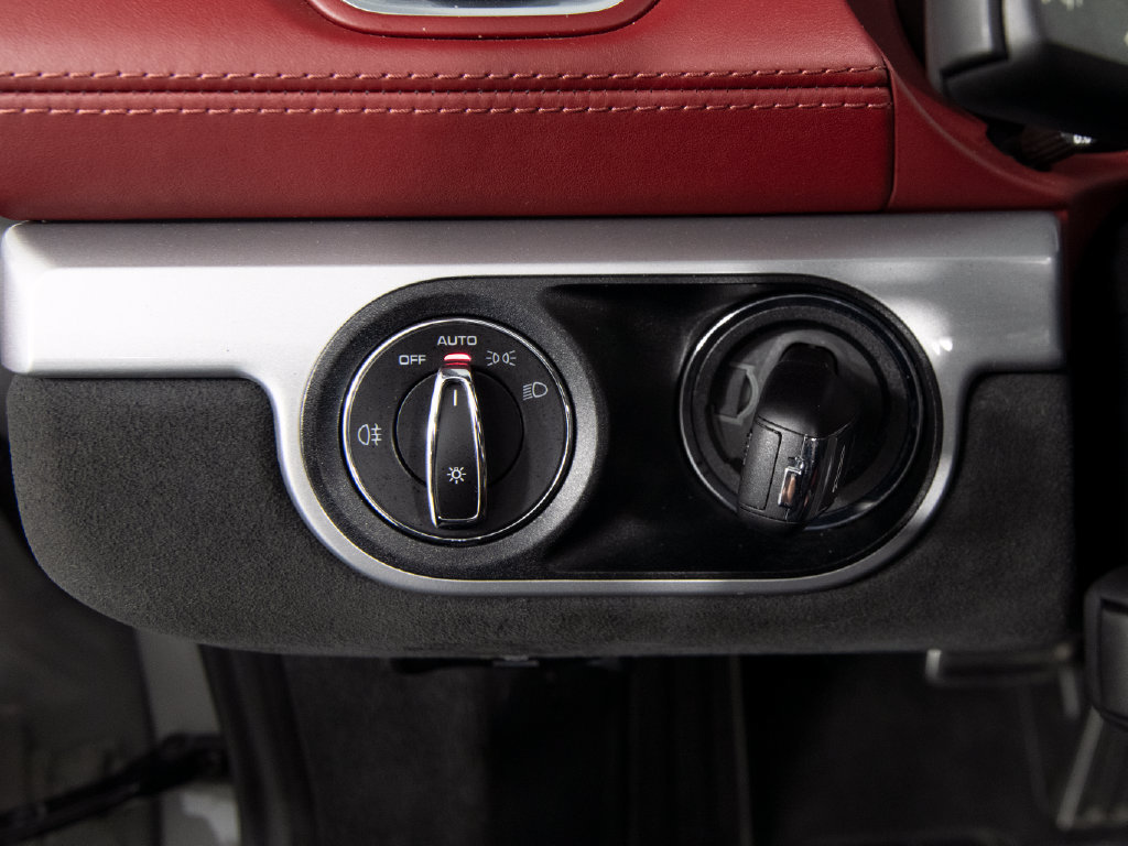 Certified 2021 Porsche 718 Boxster Spyder RWD image 24