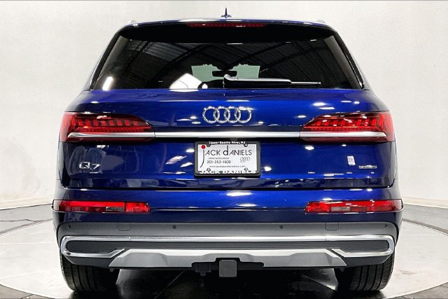 Certified 2023 Audi Q7 2.0T Premium Plus AWD/4WD image 3