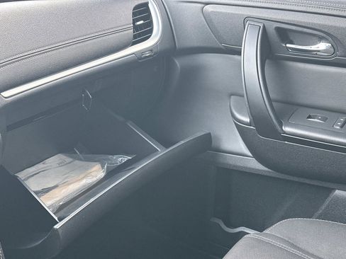 Certified 2017 Chevrolet Traverse LT w/ LPO, 'HIT The Road' Package image 33