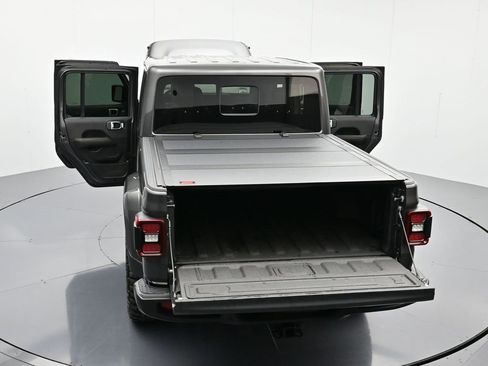 Certified 2025 Jeep Gladiator Sport image 51