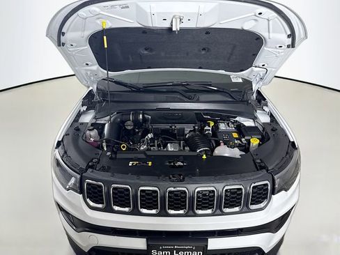 Used 2024 Jeep Compass Latitude w/ Convenience Group image 27