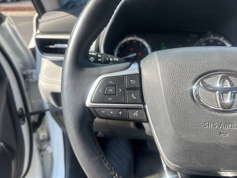 Used 2022 Toyota Highlander Platinum image 21