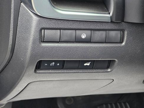 Used 2023 Nissan Rogue SV w/ SV Premium Package AWD/4WD image 9