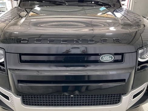 Used 2023 Land Rover Defender 110 S AWD/4WD image 27