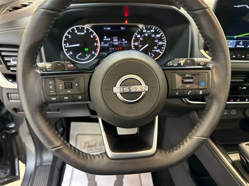 Certified 2022 Nissan Rogue SL w/ SL Premium Package image 13