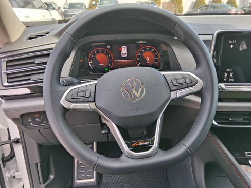 New 2026 Volkswagen Atlas Peak Edition AWD/4WD image 20