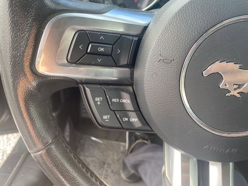 Used 2015 Ford Mustang GT image 11