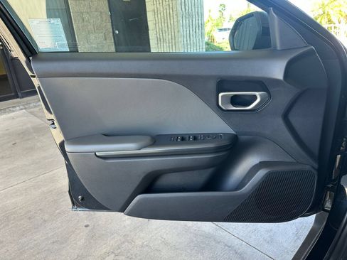 Used 2025 Kia K4 FWD image 18