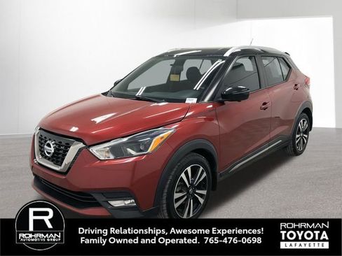 Used 2018 Nissan Kicks SR w/ Premium Package FWD image 1