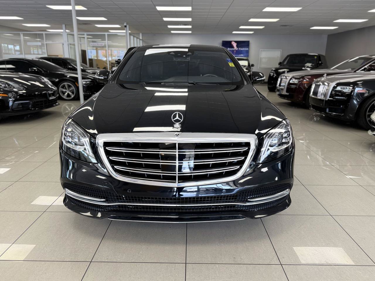 Used 2018 Mercedes-Benz S 560 Sedan image 4
