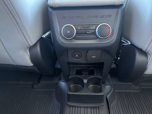 New 2026 Ford Explorer Active w/ Active Comfort Package RWD image 30