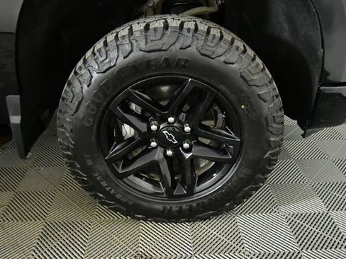 Used 2023 Chevrolet Silverado 1500 LT Trail Boss image 17