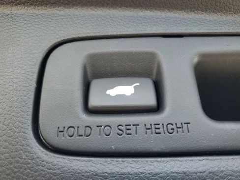 Used 2024 Honda CR-V Sport Touring image 9