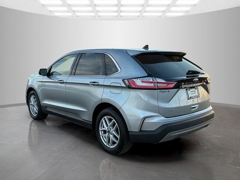 Used 2024 Ford Edge SEL image 7