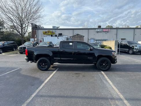 Used 2020 Chevrolet Colorado W/T w/ Custom Special Edition image 9