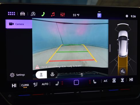 New 2026 Volkswagen Tiguan SE R-Line image 11