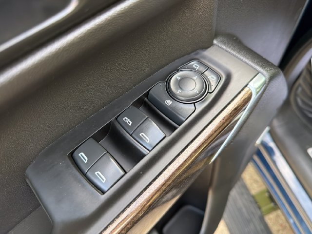 Used 2020 Chevrolet Silverado 1500 LT Trail Boss AWD/4WD image 11