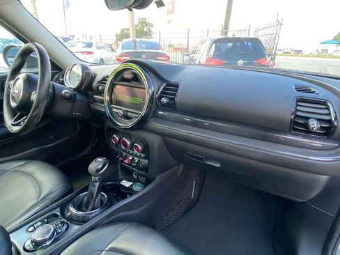 Used 2016 MINI Cooper Clubman image 11