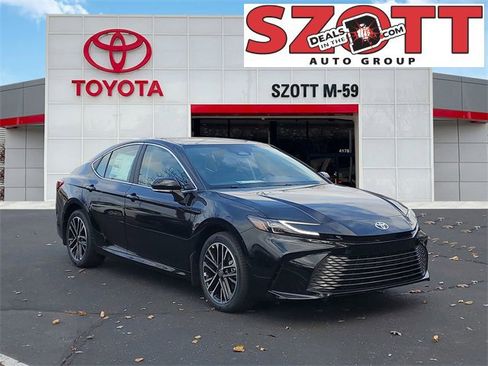 New 2026 Toyota Camry XLE image 1