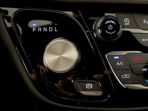 New 2026 Chrysler Pacifica Select image 21