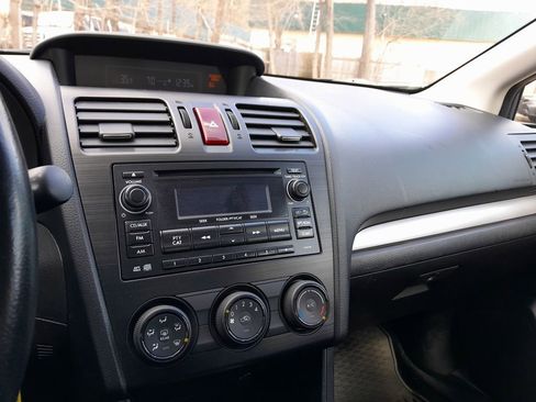 Used 2013 Subaru Impreza 2.0i Sport Premium image 23