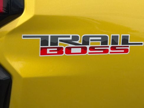 Used 2023 Chevrolet Colorado Trail Boss w/ LPO, Skid Plate Package AWD/4WD image 26