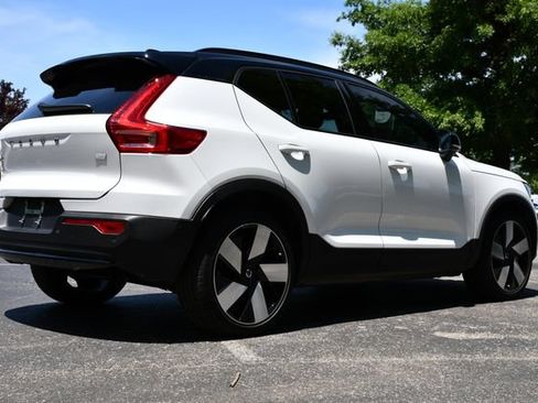 Used 2023 Volvo XC40 Recharge Plus AWD/4WD image 7