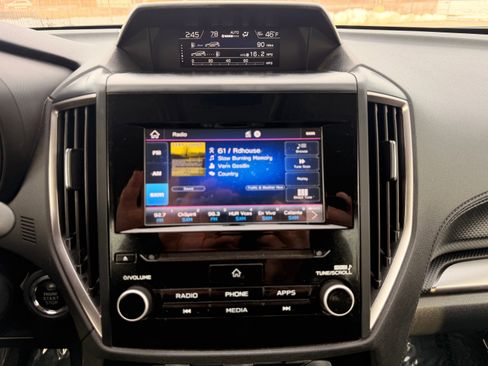 Used 2022 Subaru Forester Premium image 36