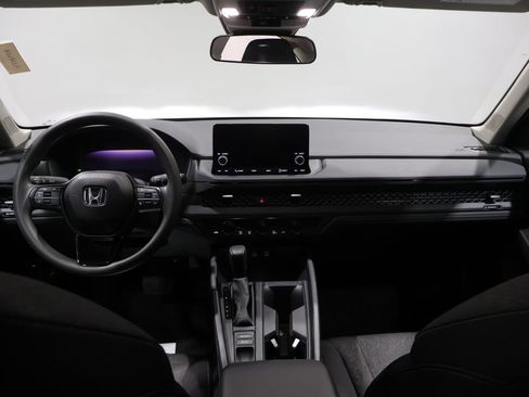 Used 2024 Honda Accord EX image 17