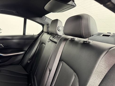 Used 2025 BMW 330i Sedan image 25