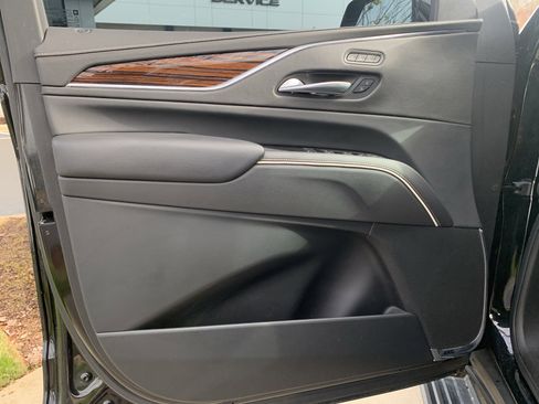 Used 2021 Cadillac Escalade Premium Luxury w/ Driver Assist Tech Package image 14