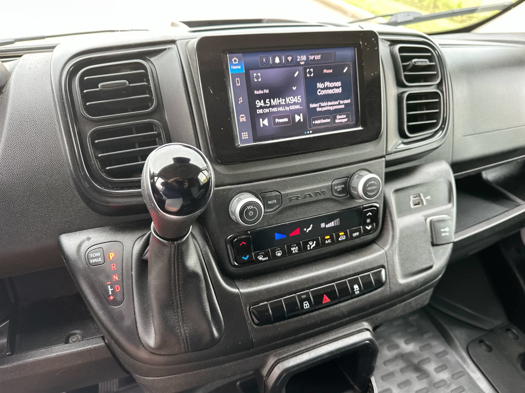 Used 2025 RAM ProMaster 2500 w/ Convenience Group FWD image 15