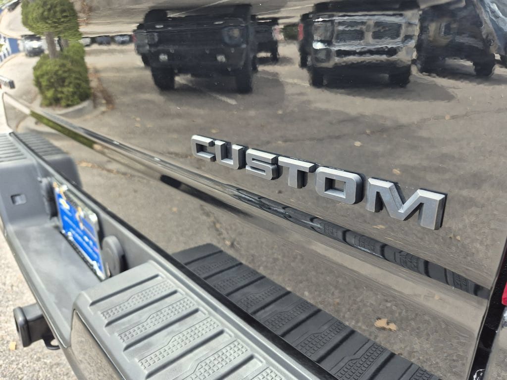 Certified 2023 Chevrolet Silverado 1500 Custom Trail Boss AWD/4WD image 13