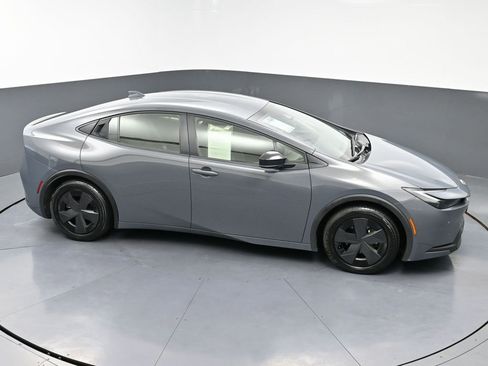 Used 2024 Toyota Prius LE image 48