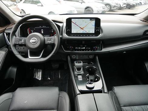 Certified 2023 Nissan Rogue Platinum w/ Platinum Premium Package image 12