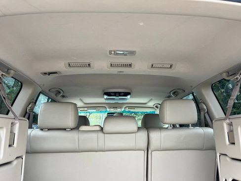 Used 2006 Toyota Land Cruiser image 52