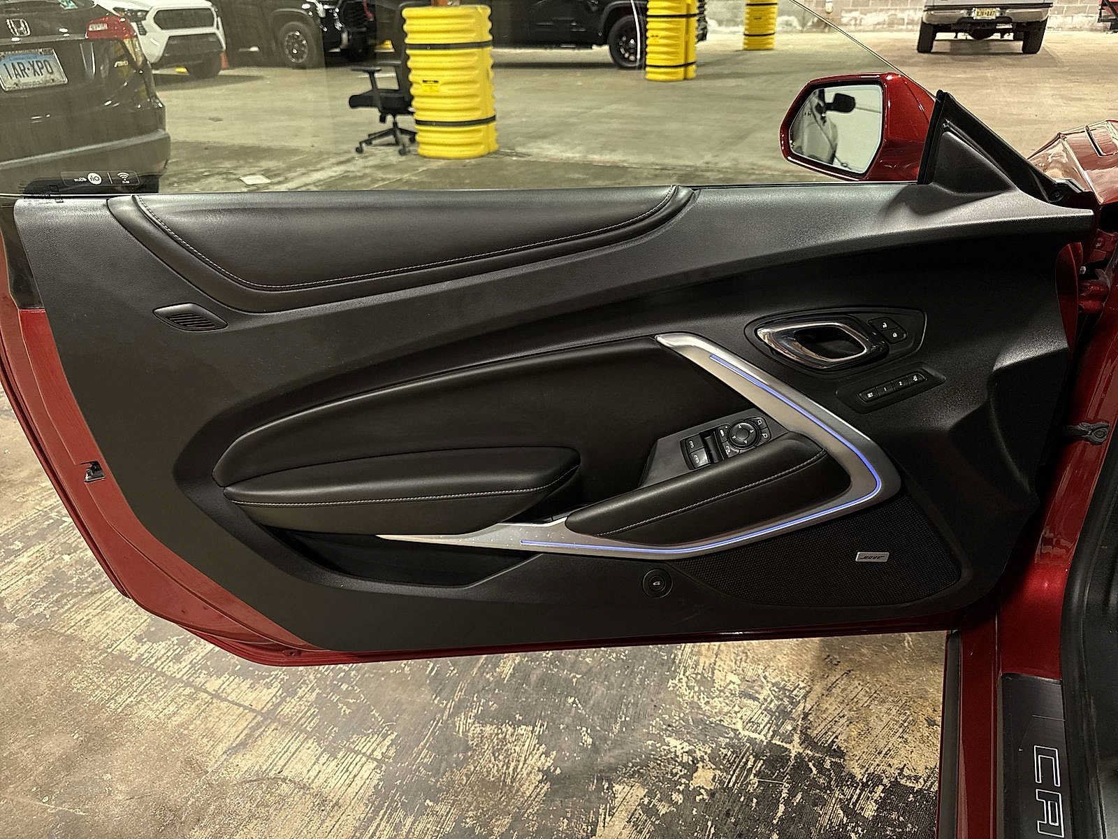 Used 2017 Chevrolet Camaro SS RWD image 27