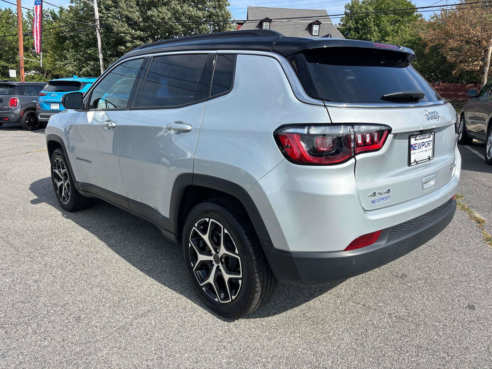 Certified 2025 Jeep Compass Limited AWD/4WD image 5